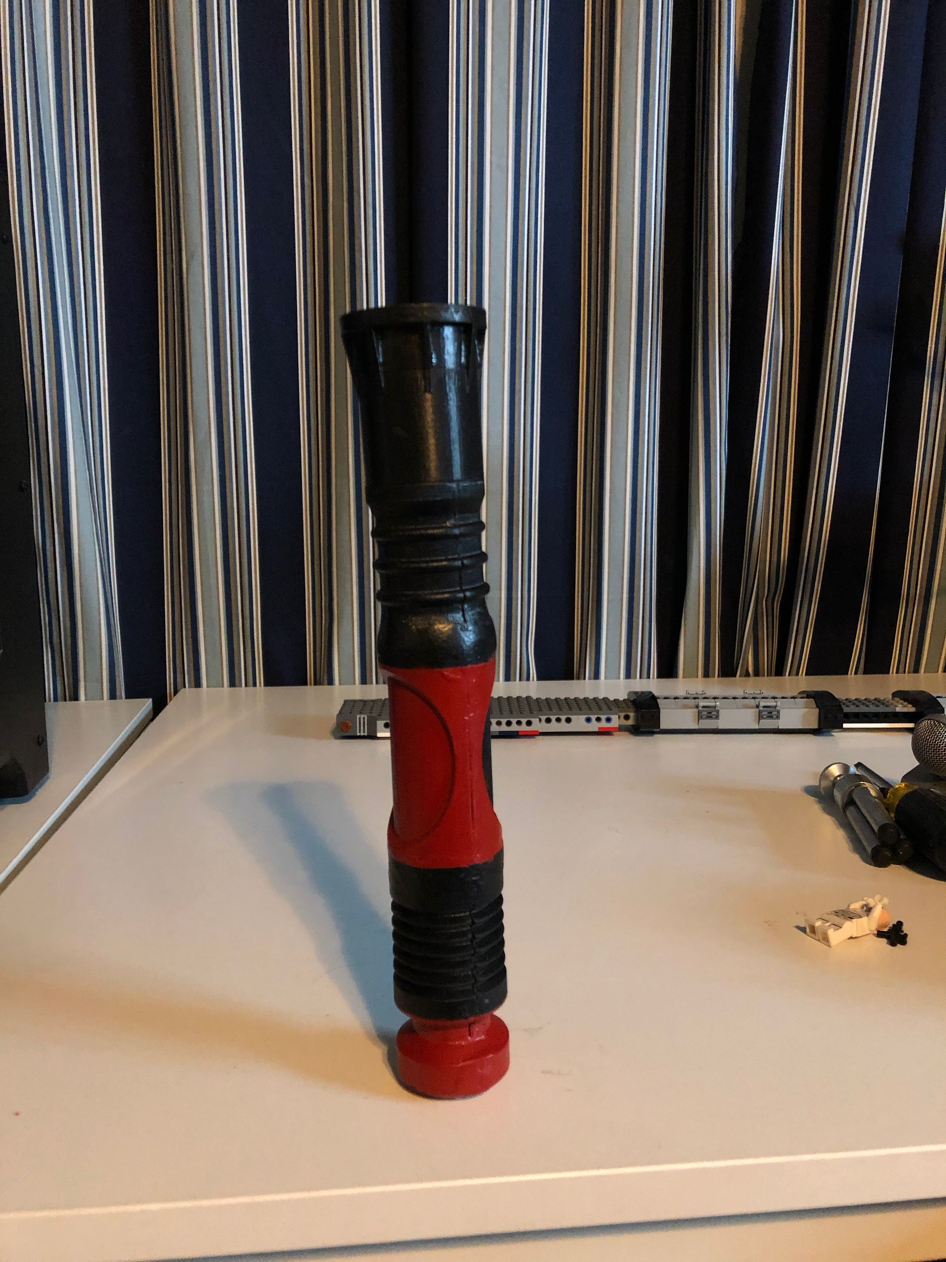 A lightsaber hilt created by the 3D printer